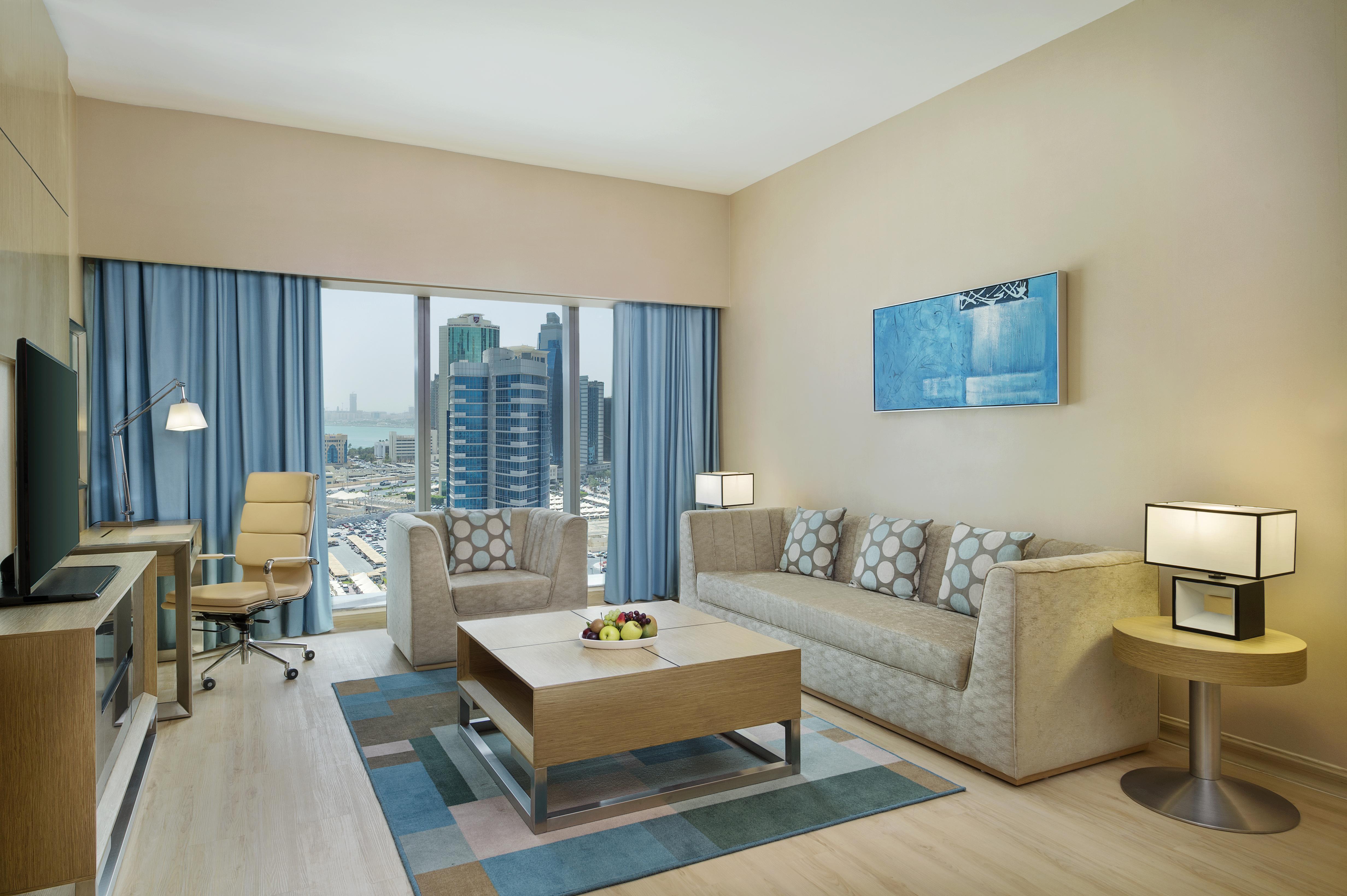 Wyndham Doha West Bay Hotel Ngoại thất bức ảnh Living room