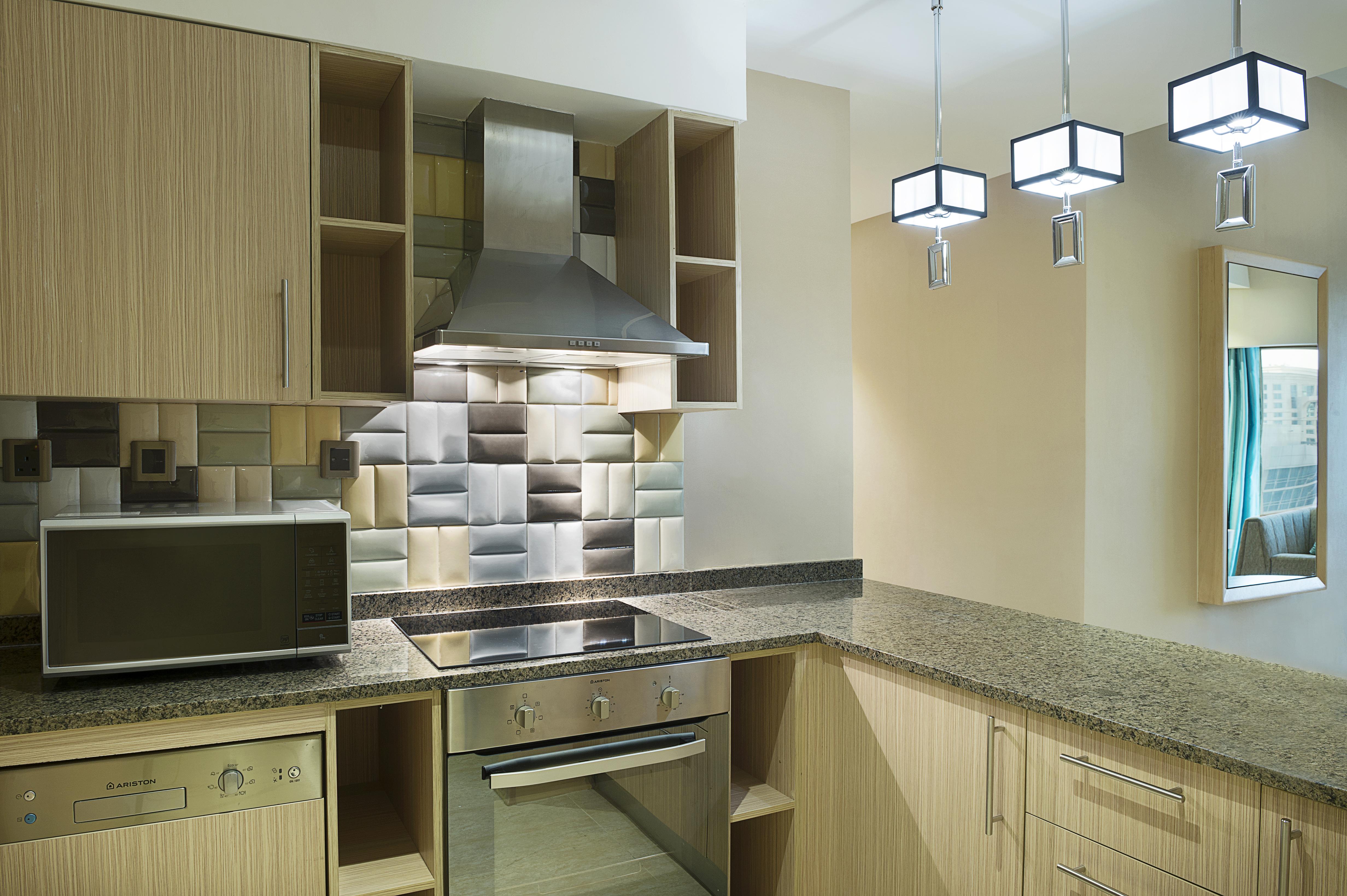Wyndham Doha West Bay Hotel Ngoại thất bức ảnh A kitchen