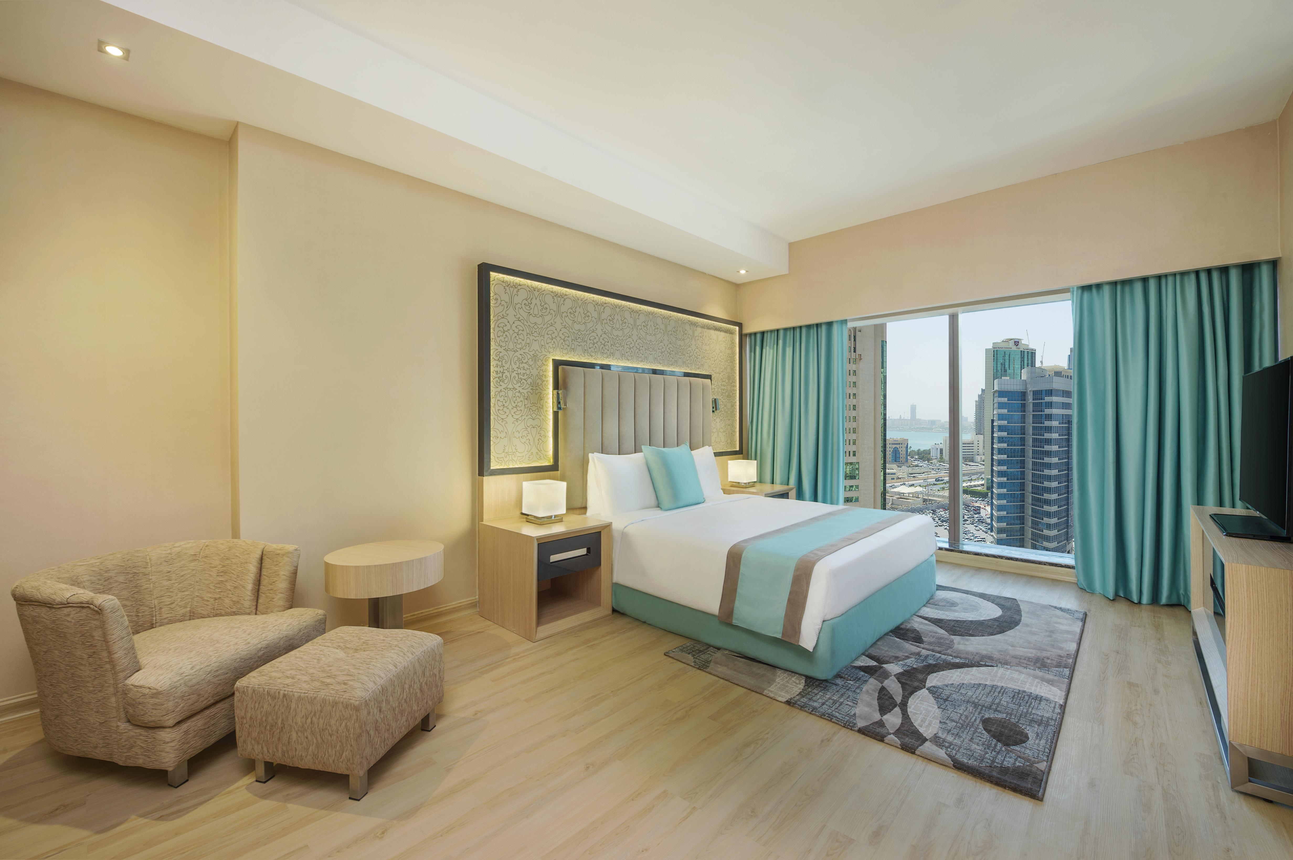 Wyndham Doha West Bay Hotel Ngoại thất bức ảnh Deluxe Room