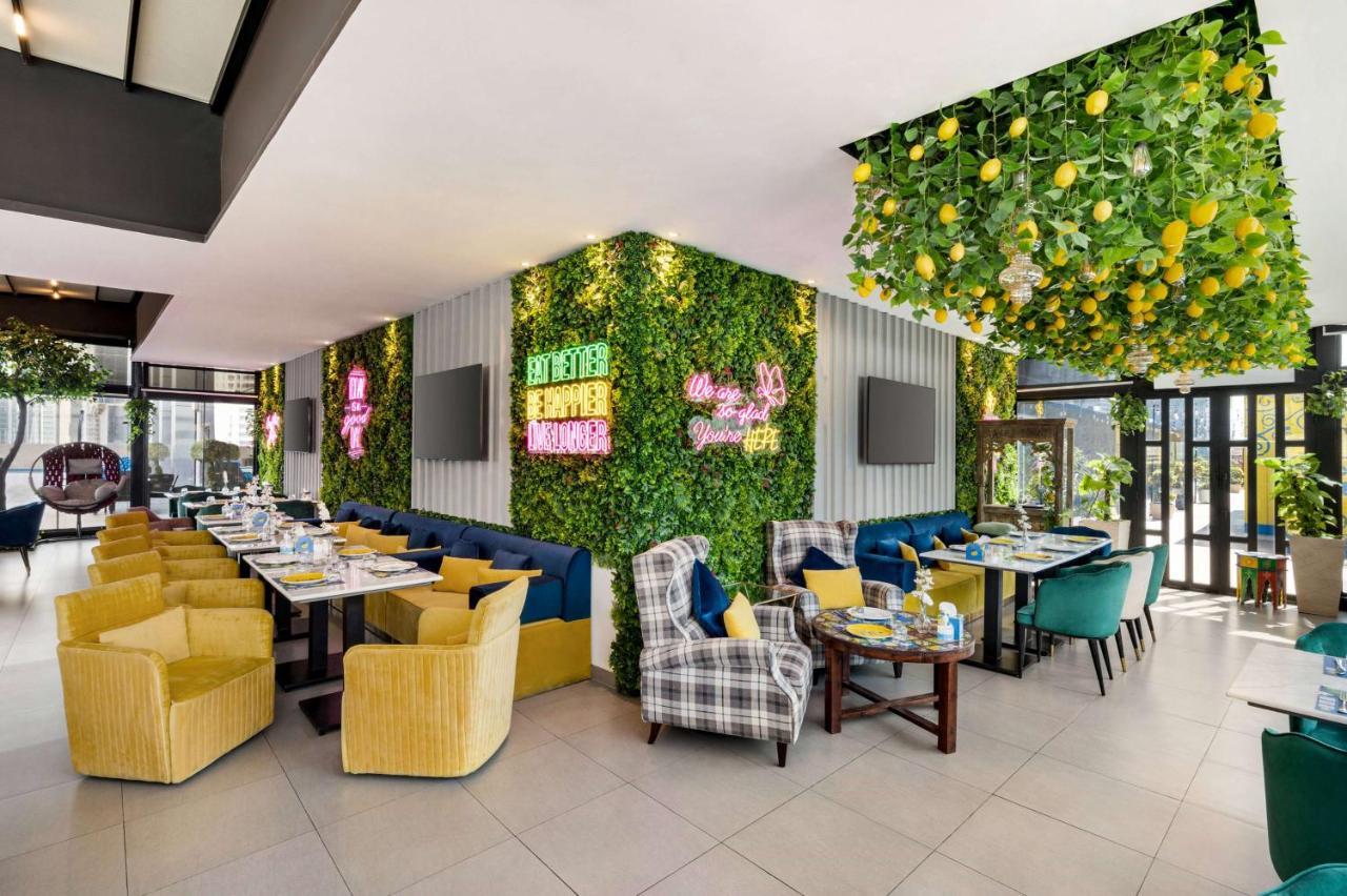 Wyndham Doha West Bay Hotel Ngoại thất bức ảnh The interior of the restaurant