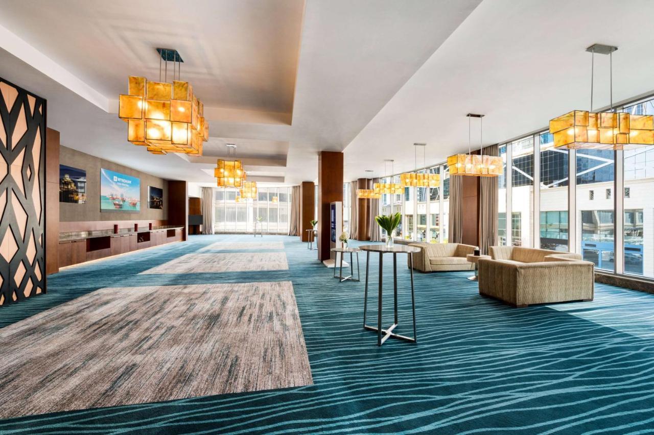Wyndham Doha West Bay Hotel Ngoại thất bức ảnh The Westin Convention Center