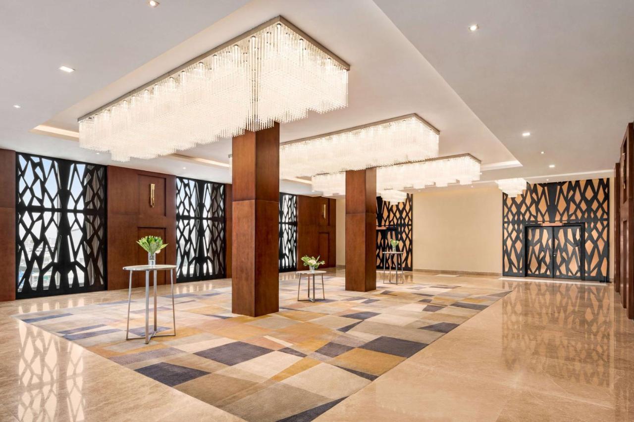 Wyndham Doha West Bay Hotel Ngoại thất bức ảnh The lobby of the hotel